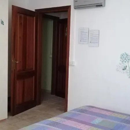 Nuraximannu Boutique * Santadi